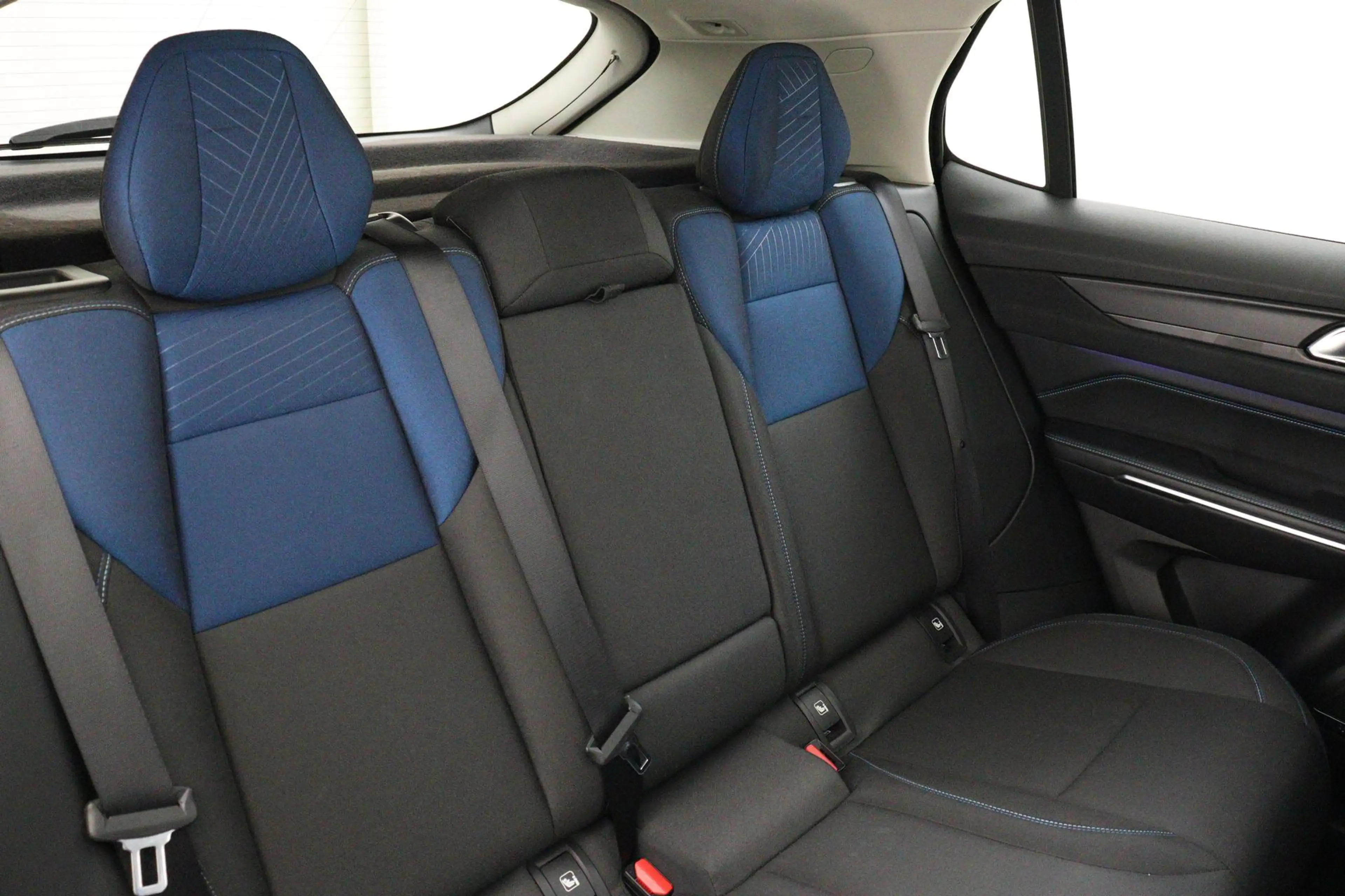 Lynk & Co 01 1.5 PHEV BLACK EDITION -PANO.DAK|ELEK.STOEL|HARMAN — photo 14