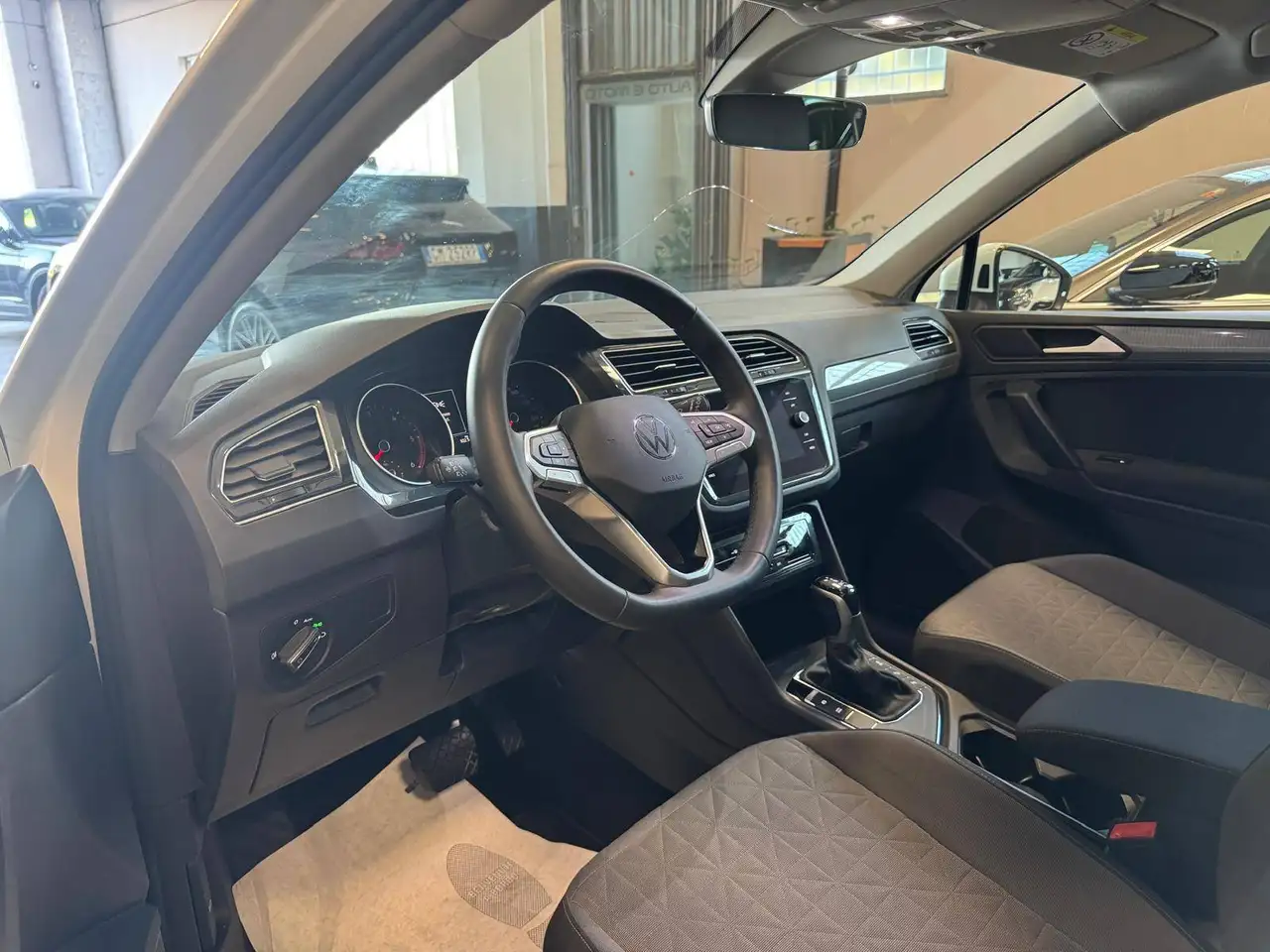 Volkswagen Tiguan II 2.0 tdi 150cv dsg IVA ESPOSTA, миниатюра 7