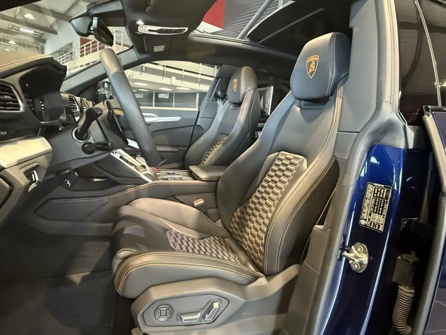 Lamborghini Urus 4.0 V8 650CH BITURBO - 2