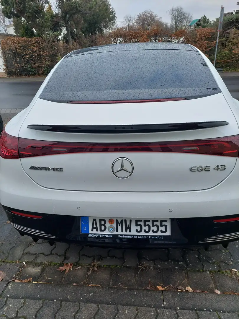 Mercedes-Benz EQE 43 AMG EQE 43 4Matic Weiß - 2