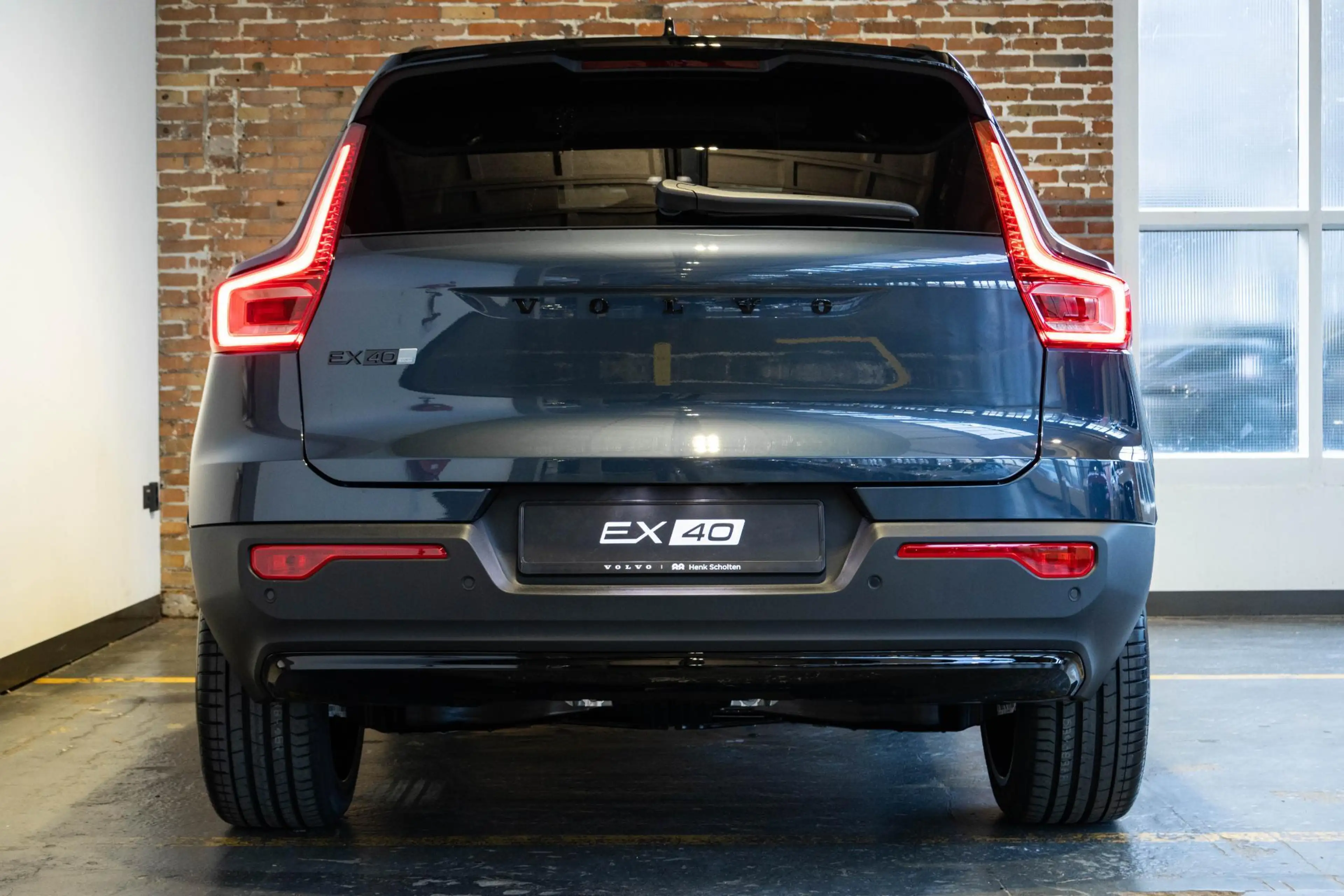 Volvo EX40 Single Motor Extended Range Ultra Black Edition | — photo 7