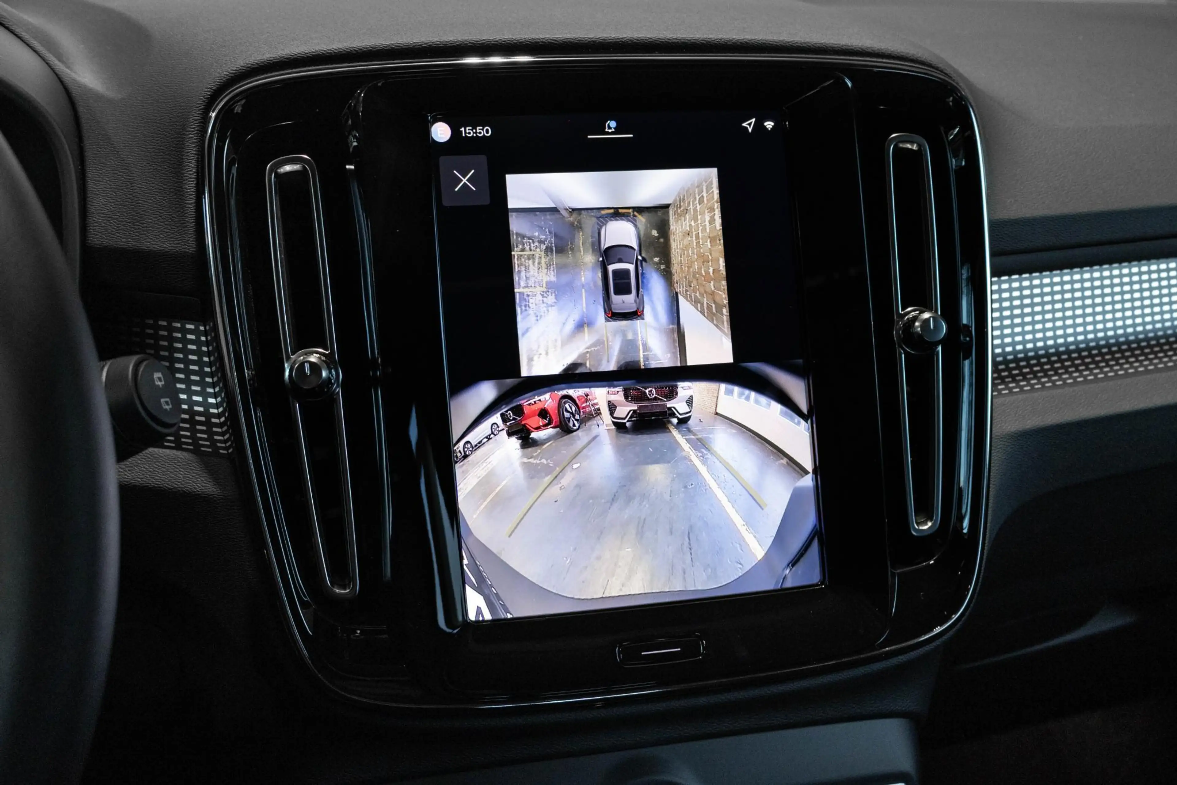 Volvo EX40 Single Motor Extended Range Ultra Black Edition | — photo 14