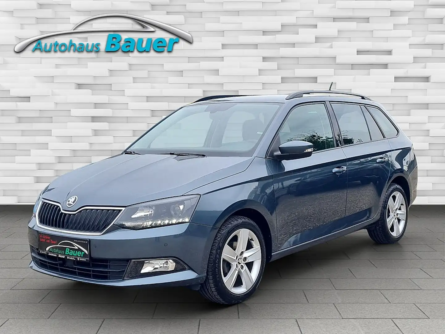 Skoda Fabia Combi Style 1,0 TSI Grau - 1