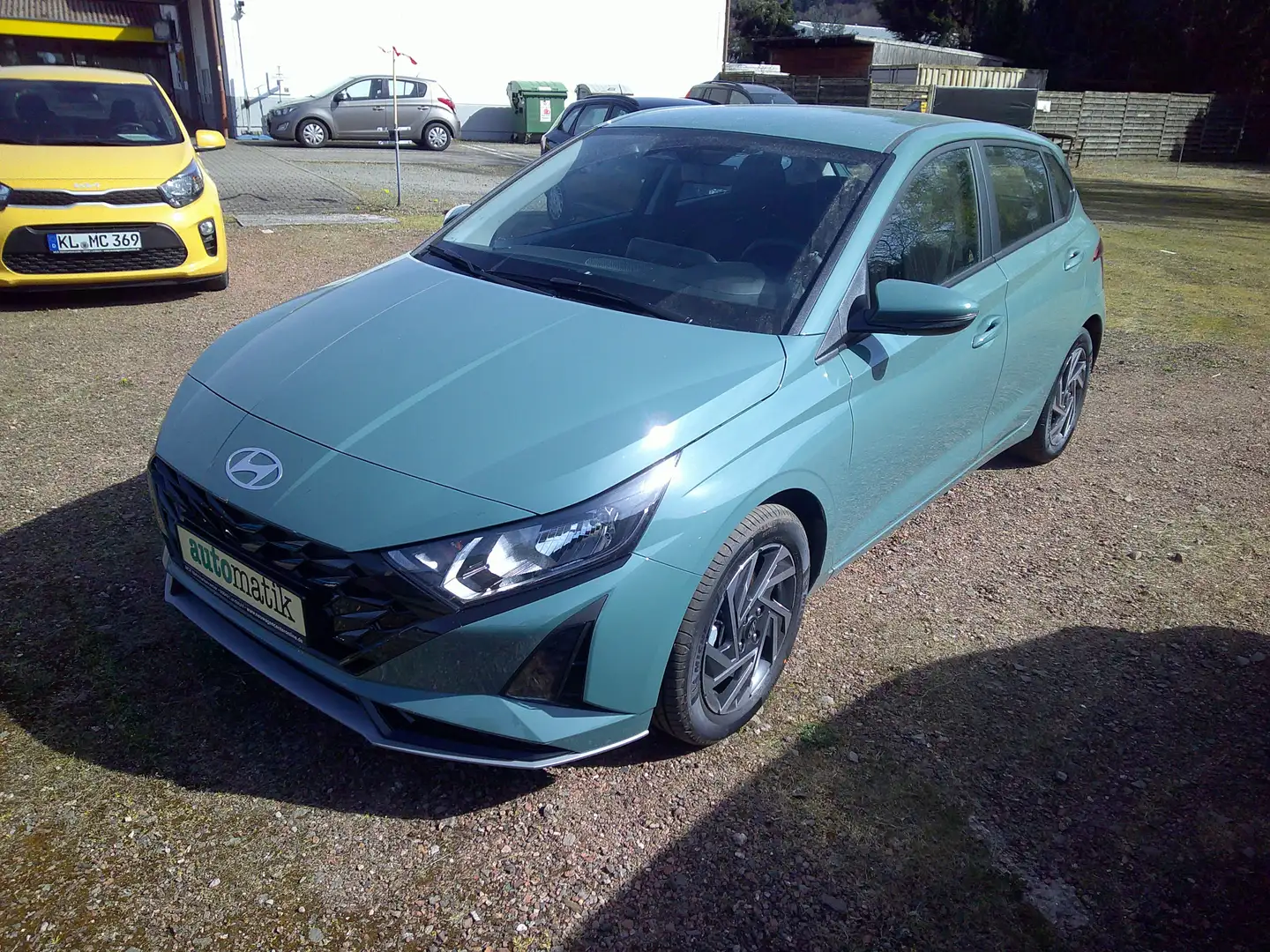 Hyundai i20 1.0 T-GDI DCT *Navi*Kamera*Tempo*Shzg,L-hzg,Alufe, Grün - 1