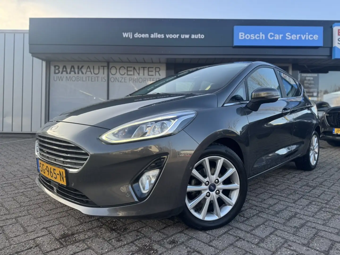 Ford Fiesta 1.0 EcoBoost Titanium | B&O | Navigatie Gris - 2
