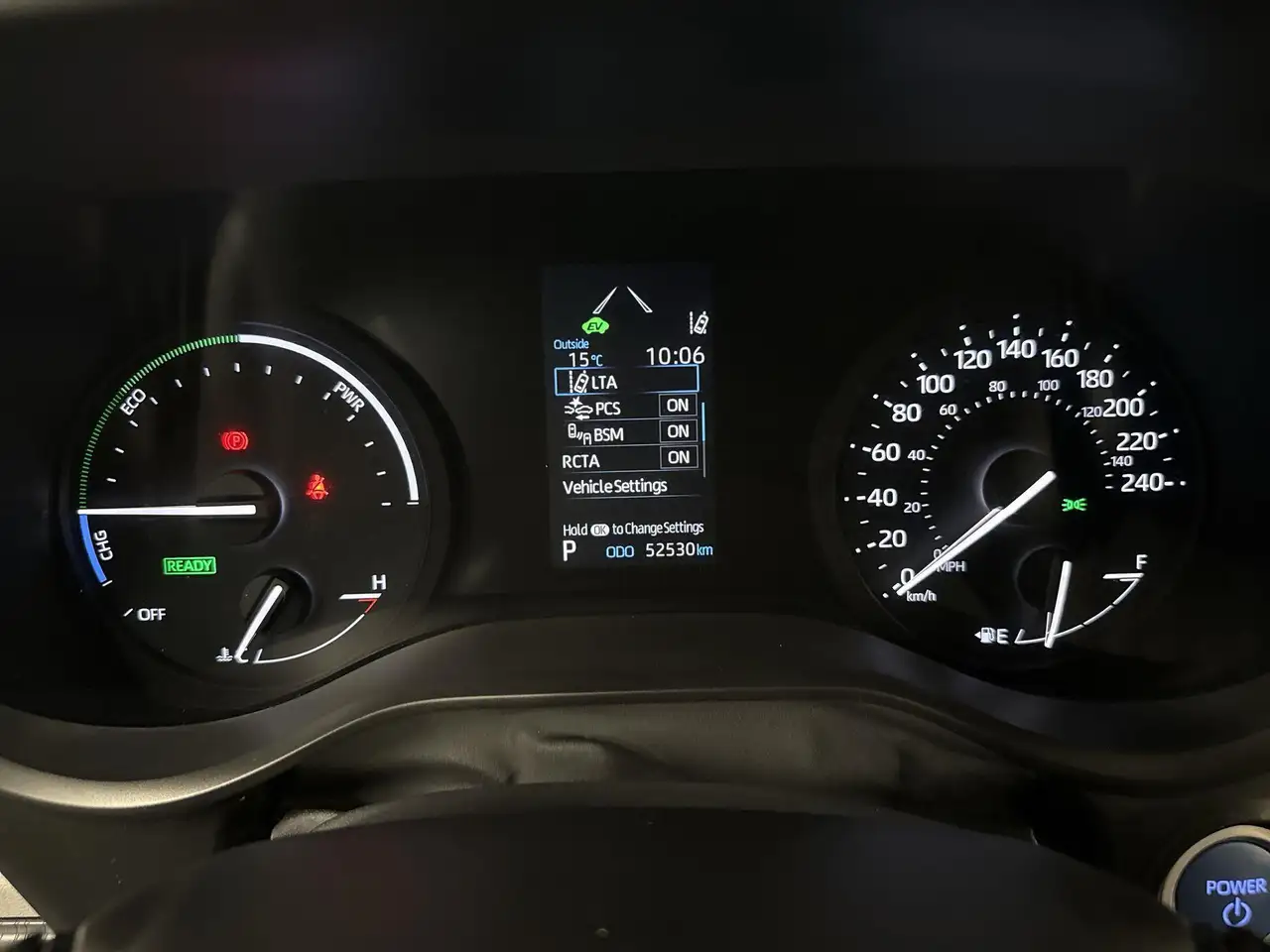 Toyota Sienna снимка Toyota Sienna