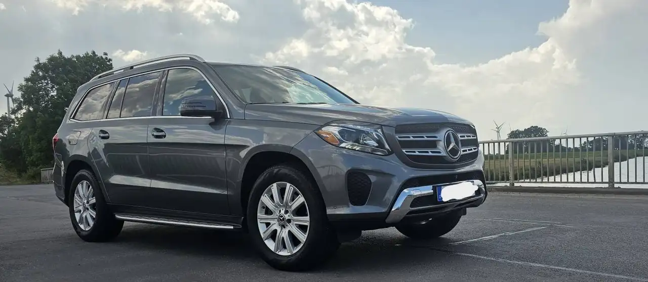 Mercedes-Benz GLS 400