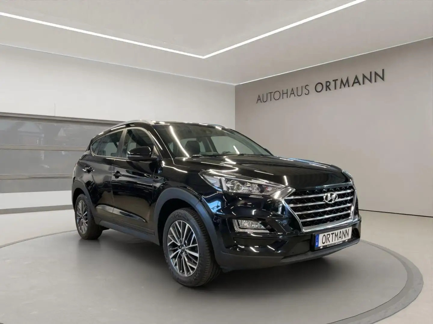 Hyundai TUCSON 1.6 Benzin "Advantage" 2WD 6-Gang Noir - 1