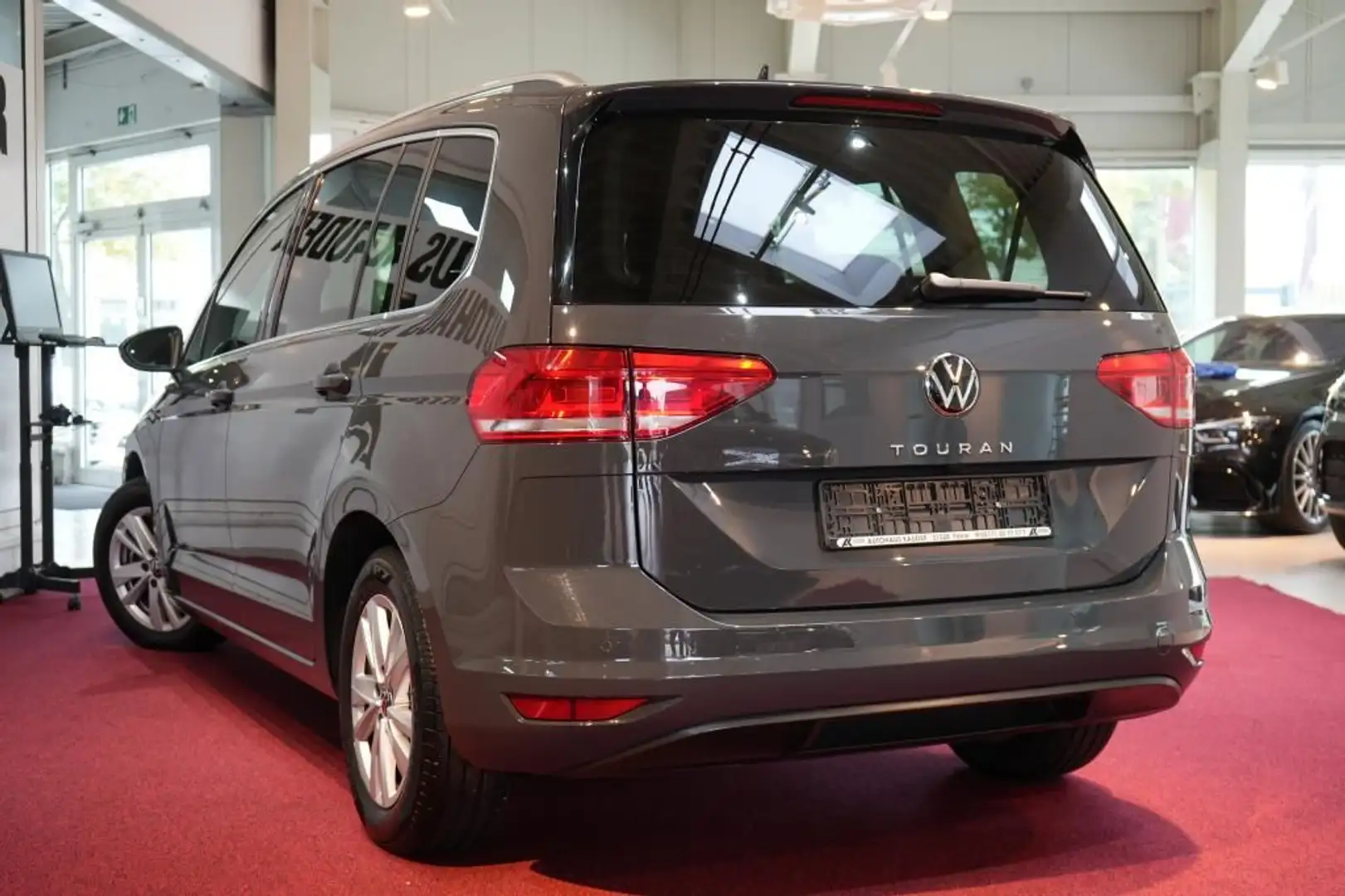 Volkswagen Touran 1.5 TSI DSG Highline *7-Sitzer*Kamera* Grau - 2