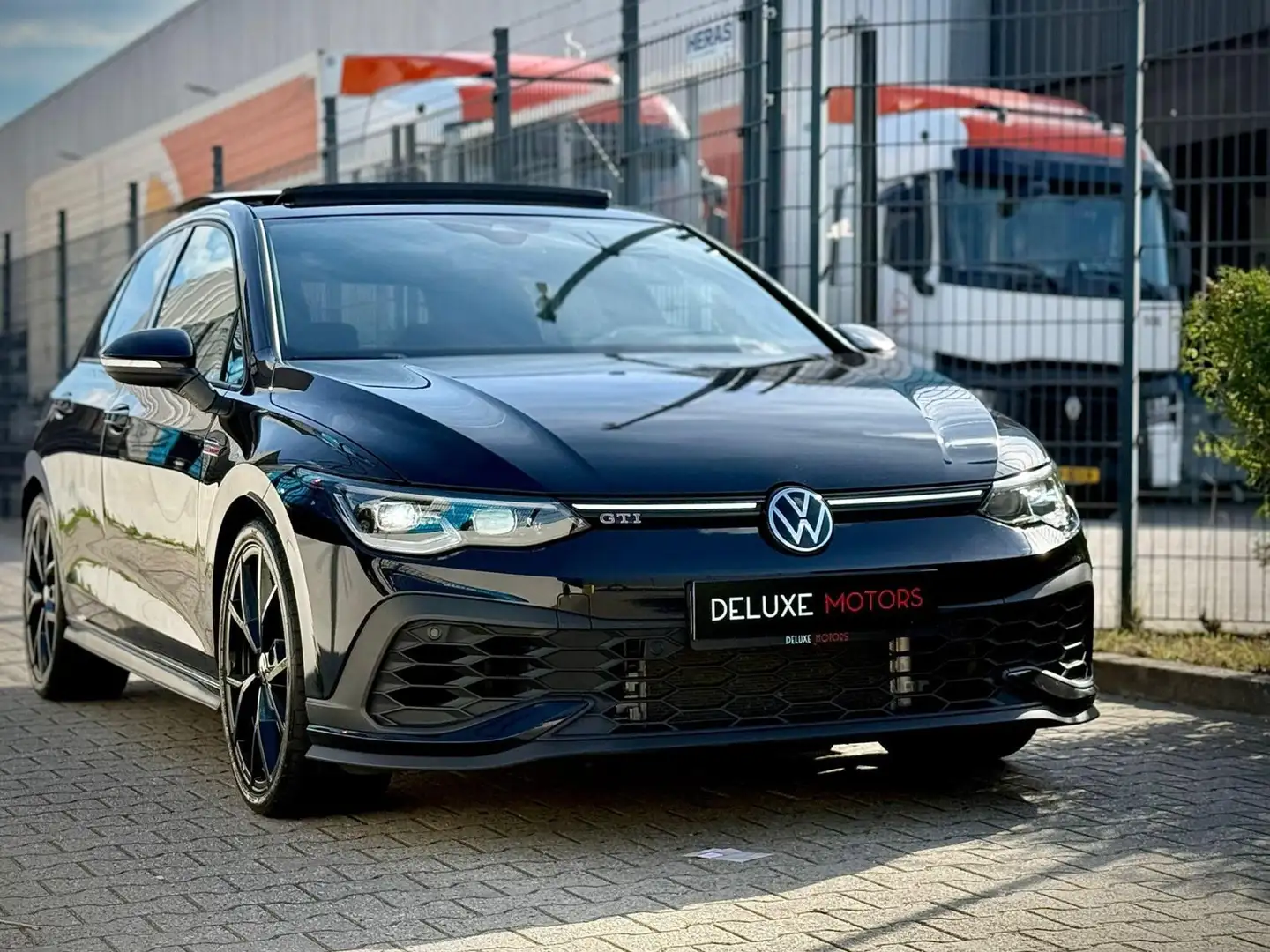 Volkswagen Golf GTI 2.0 TSI Clubsport Pano|HUD|Cam|H&K| BTW Zwart - 2