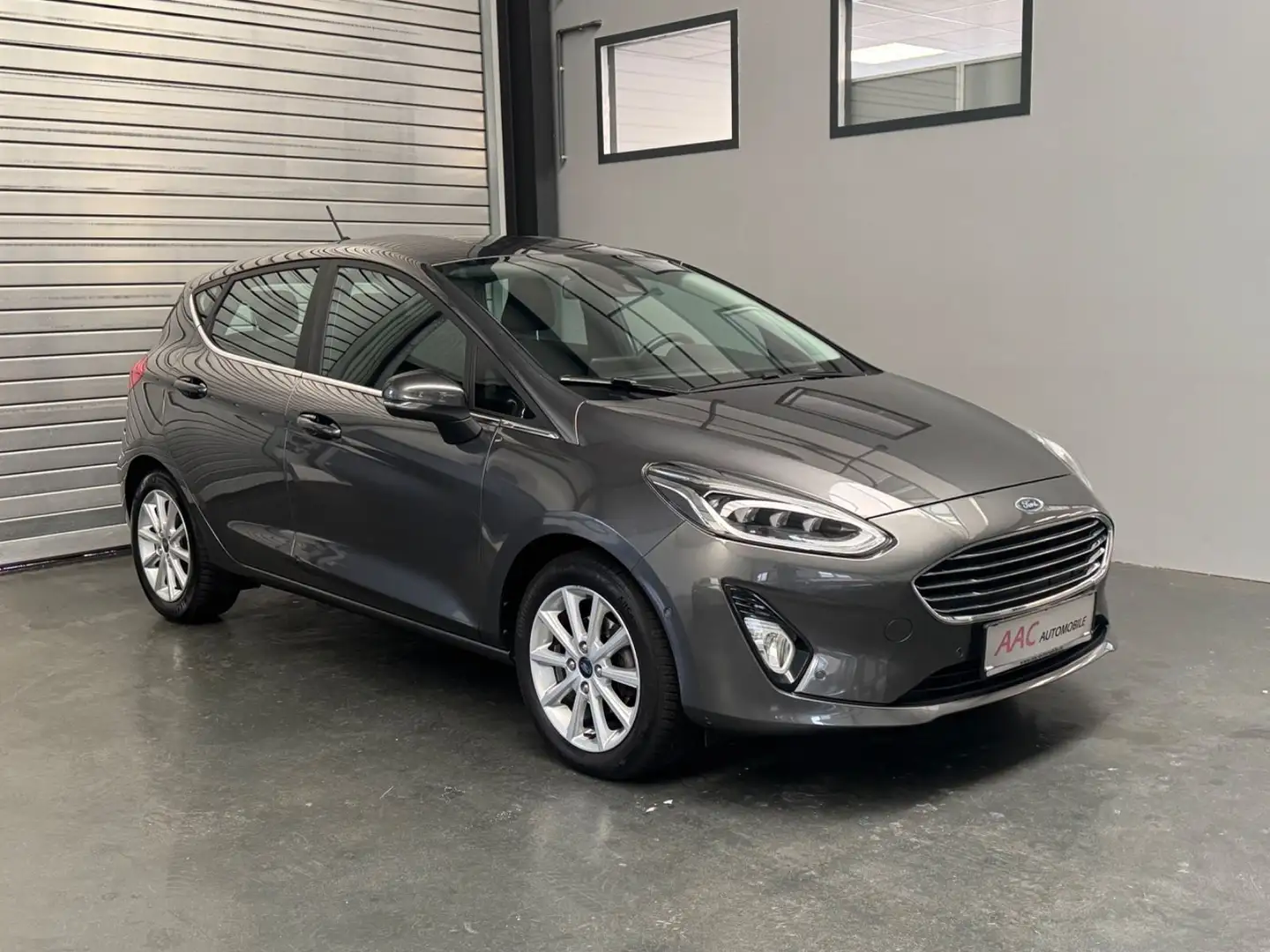 Ford Fiesta Titanium/1. Hand/Carplay/Navi Gris - 1