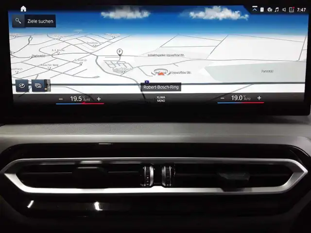 BMW 3 Series view 12