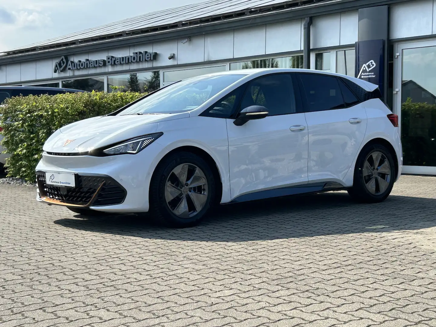 CUPRA Born 150 kW*Kamera*Wärmepumpe*Keyless* Weiß - 2