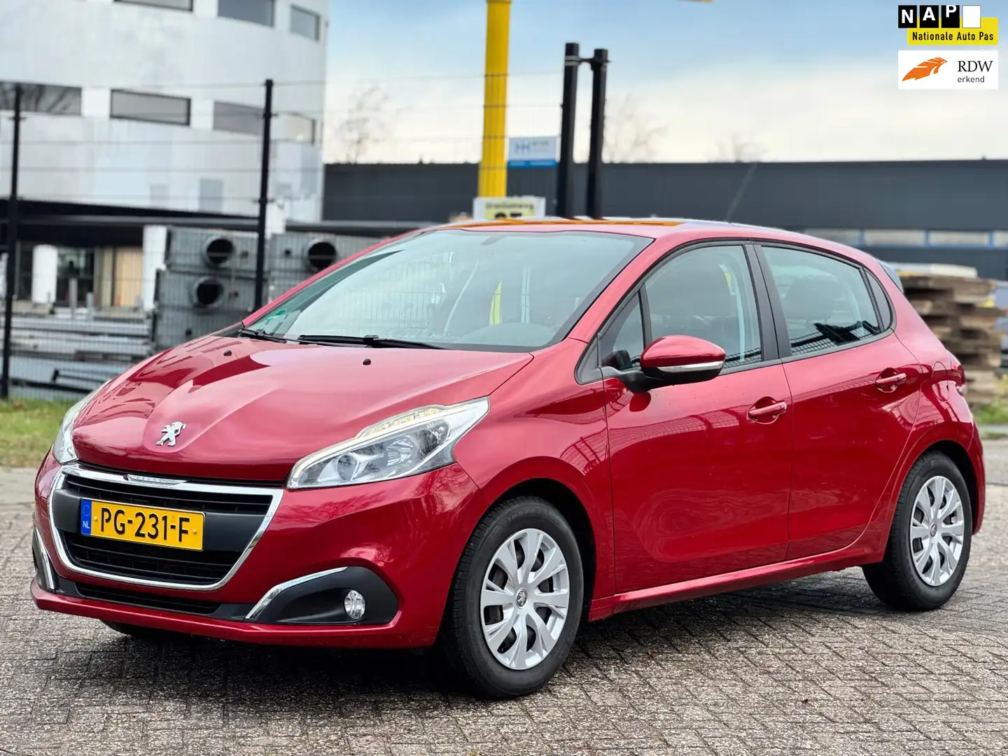 Peugeot 208 1.2 PureTech Blue Lion|LED|NAVI|PSENSOR|CARPLAY| Rouge - 1