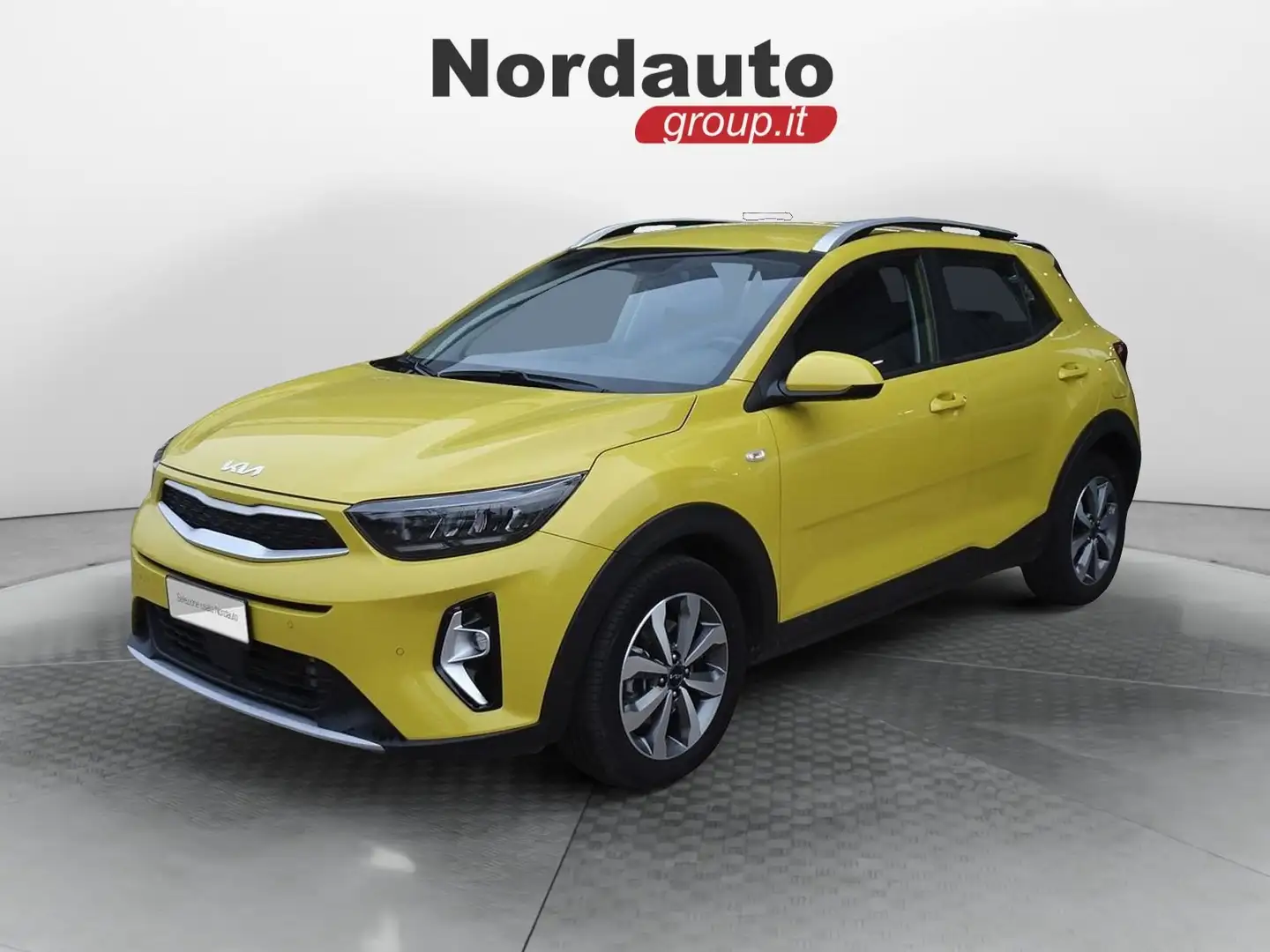 Kia Stonic Stonic 1.0 T-GDi 100 CV MHEV MT Urban Giallo - 1