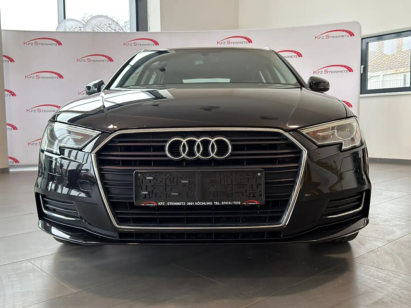Audi A3 SB 30 TFSI design Schwarz - 2