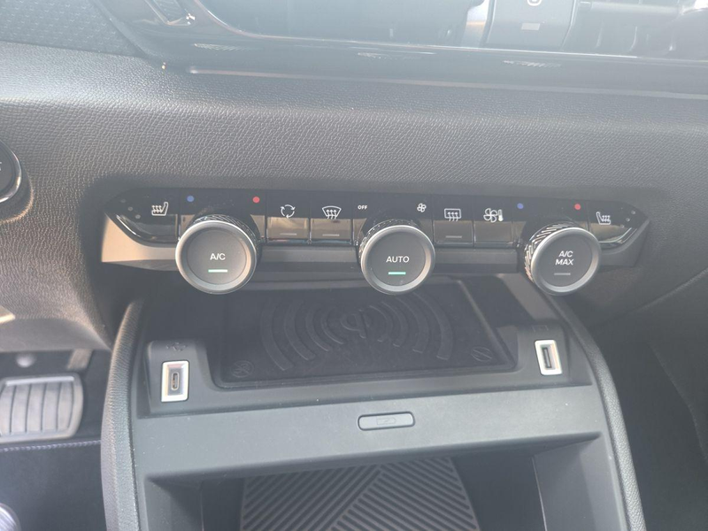 Citroen C4 1.2 12V e-THP / PureTech — photo 12