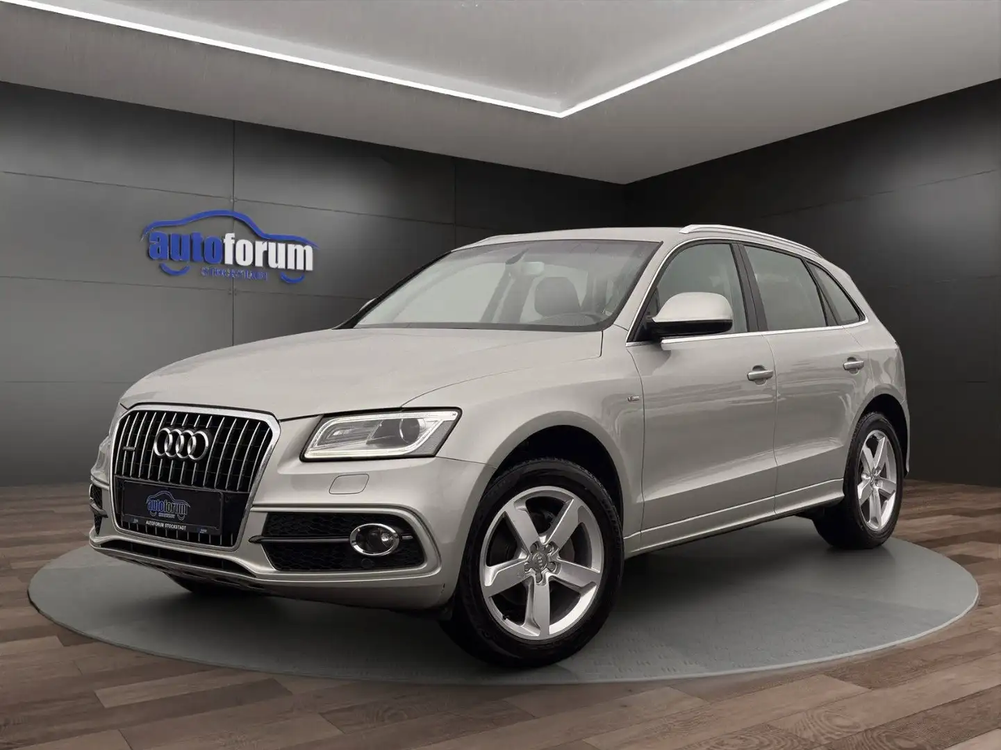 Audi Q5 2.0 TDI quattro S-LINE°AHK°BI-XENON°KAMERA Silber - 1
