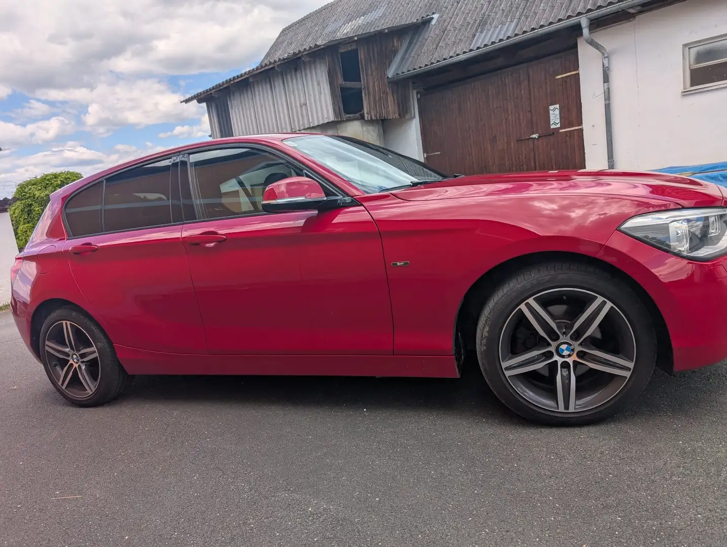 BMW 118 118d xDrive Rot - 2
