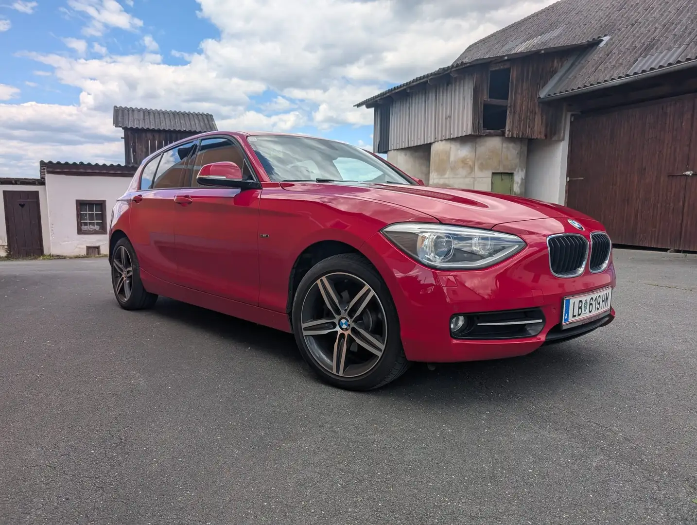 BMW 118 118d xDrive Rot - 1
