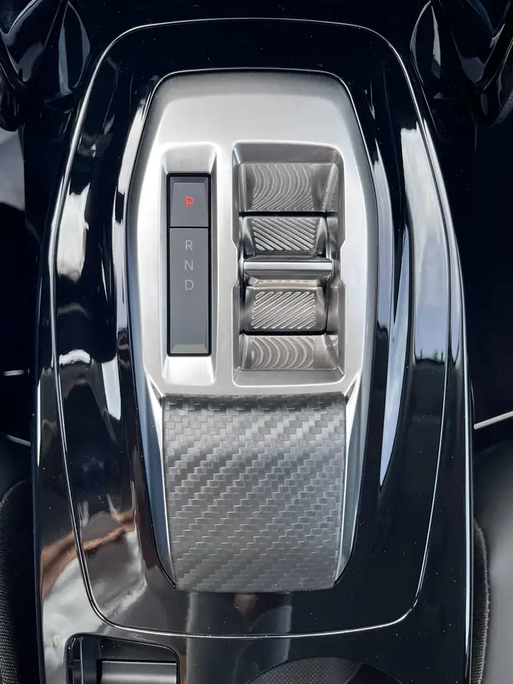 Peugeot 208 2026 — фото 15
