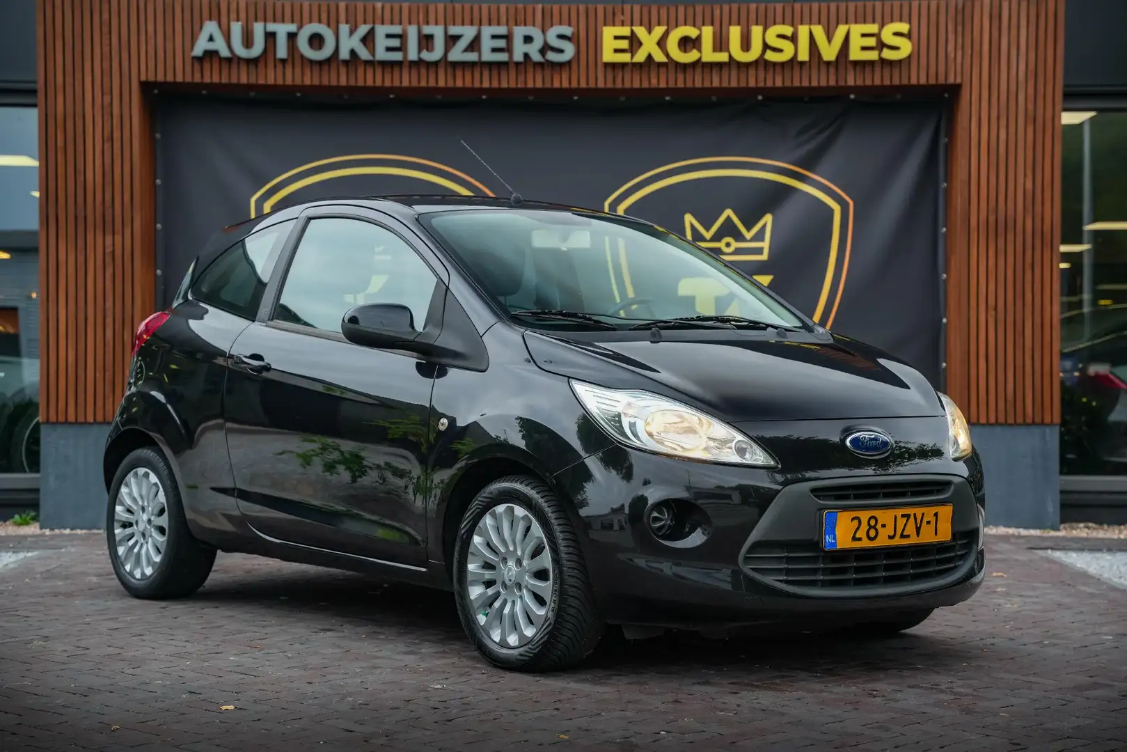 Ford Ka/Ka+ 1.2 Trend nette auto! Zwart - 1