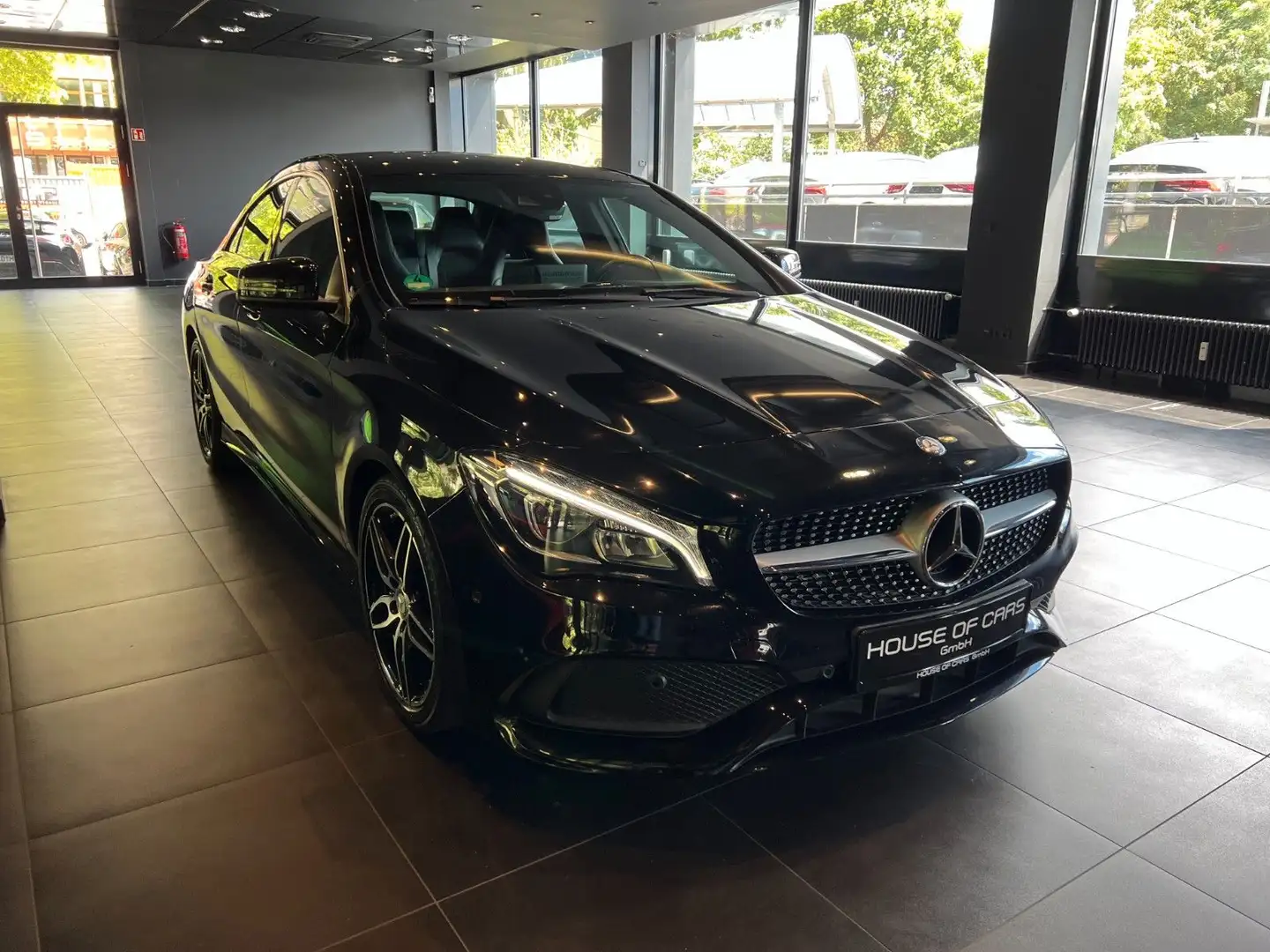 Mercedes-Benz CLA 220 d AMG-Line*LED*Tempomat*Navi*Ambiente Schwarz - 2