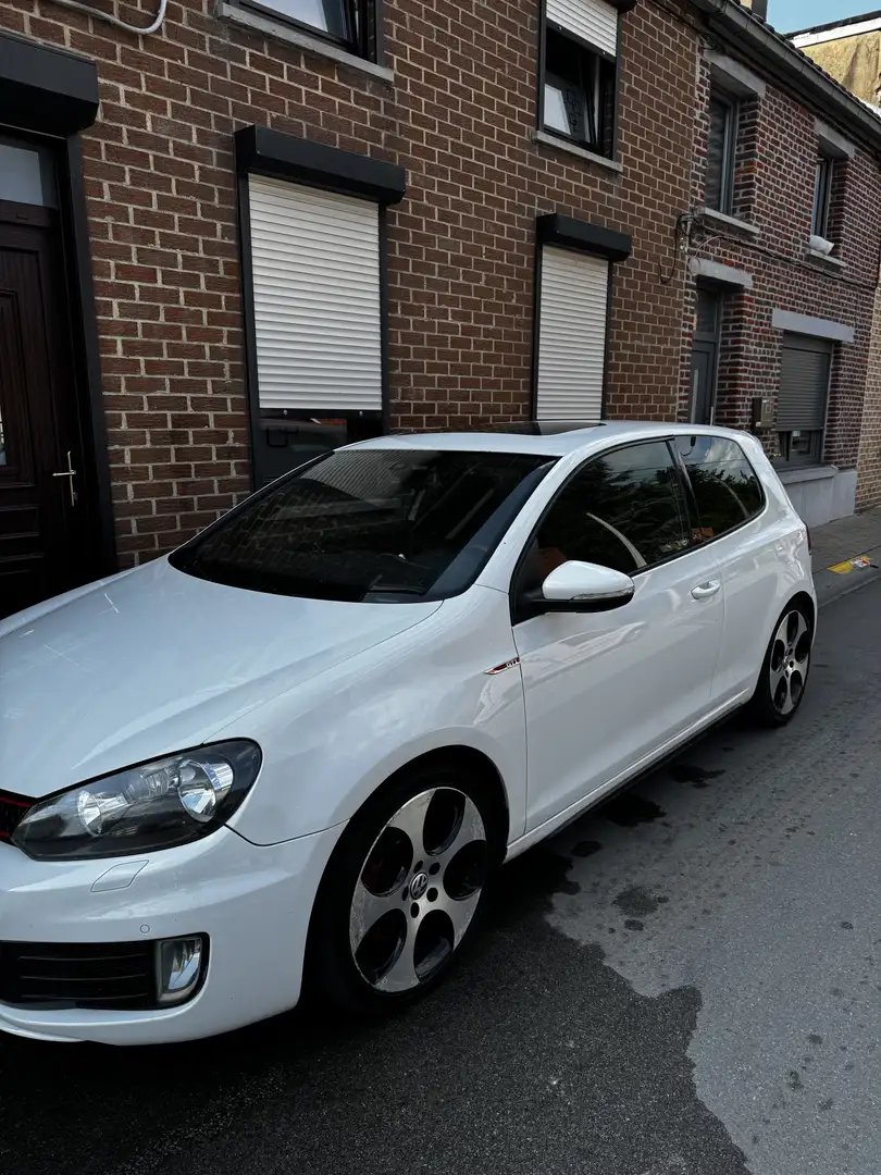 Volkswagen Golf GTI 2.0 TSI - 2