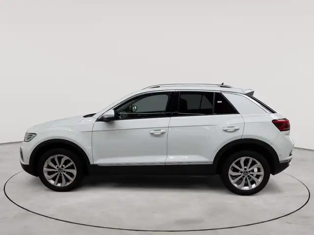 Volkswagen T-Roc view 6