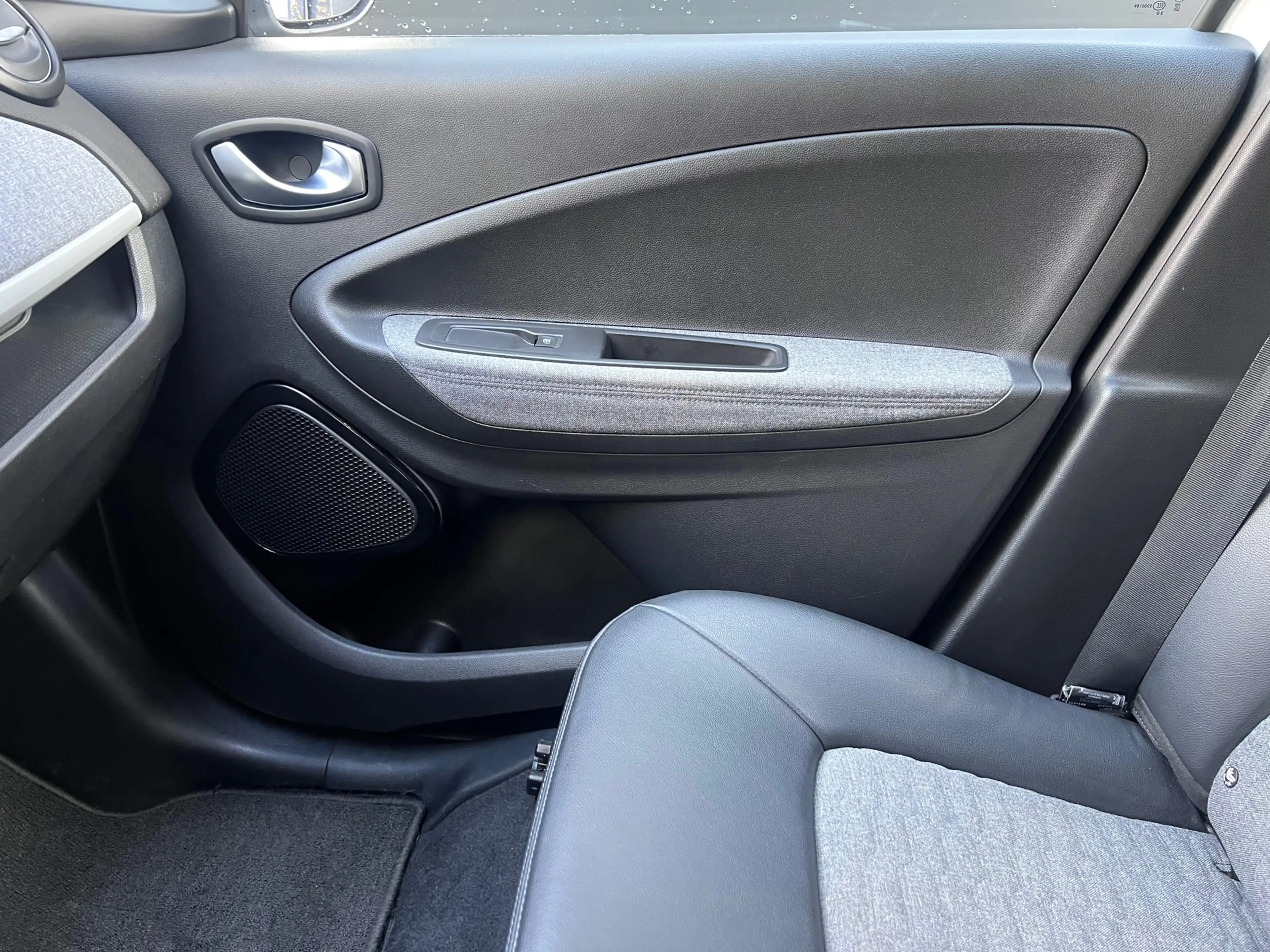 Renault ZOE R110 Life 52 kWh (ex Accu) - Keyless Navi Parkeers — photo 14