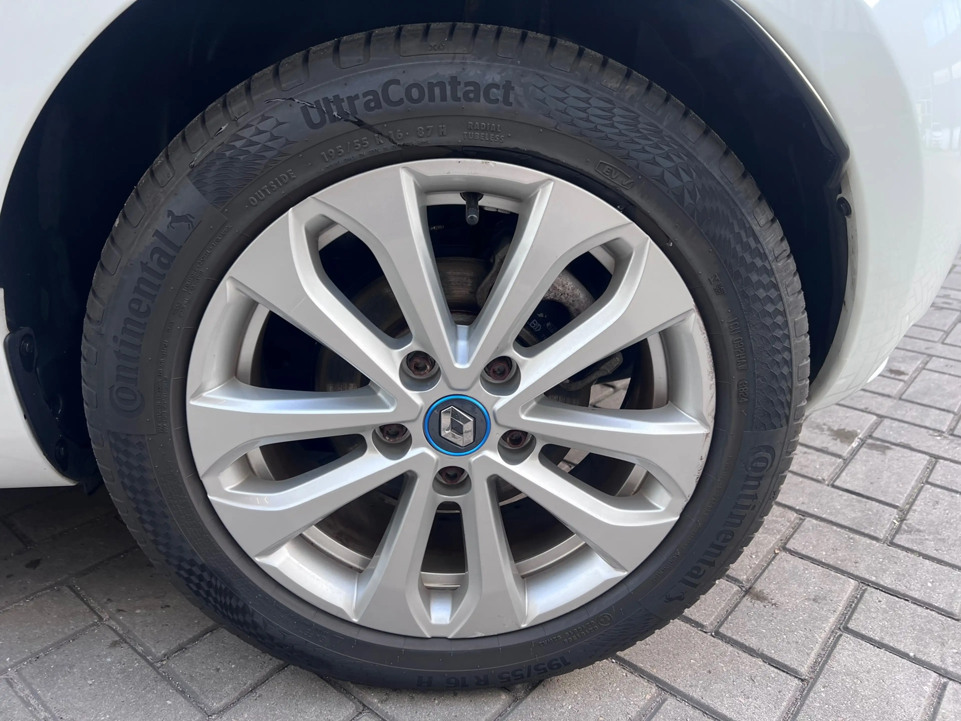Renault ZOE R110 Life 52 kWh (ex Accu) - Keyless Navi Parkeers — photo 15