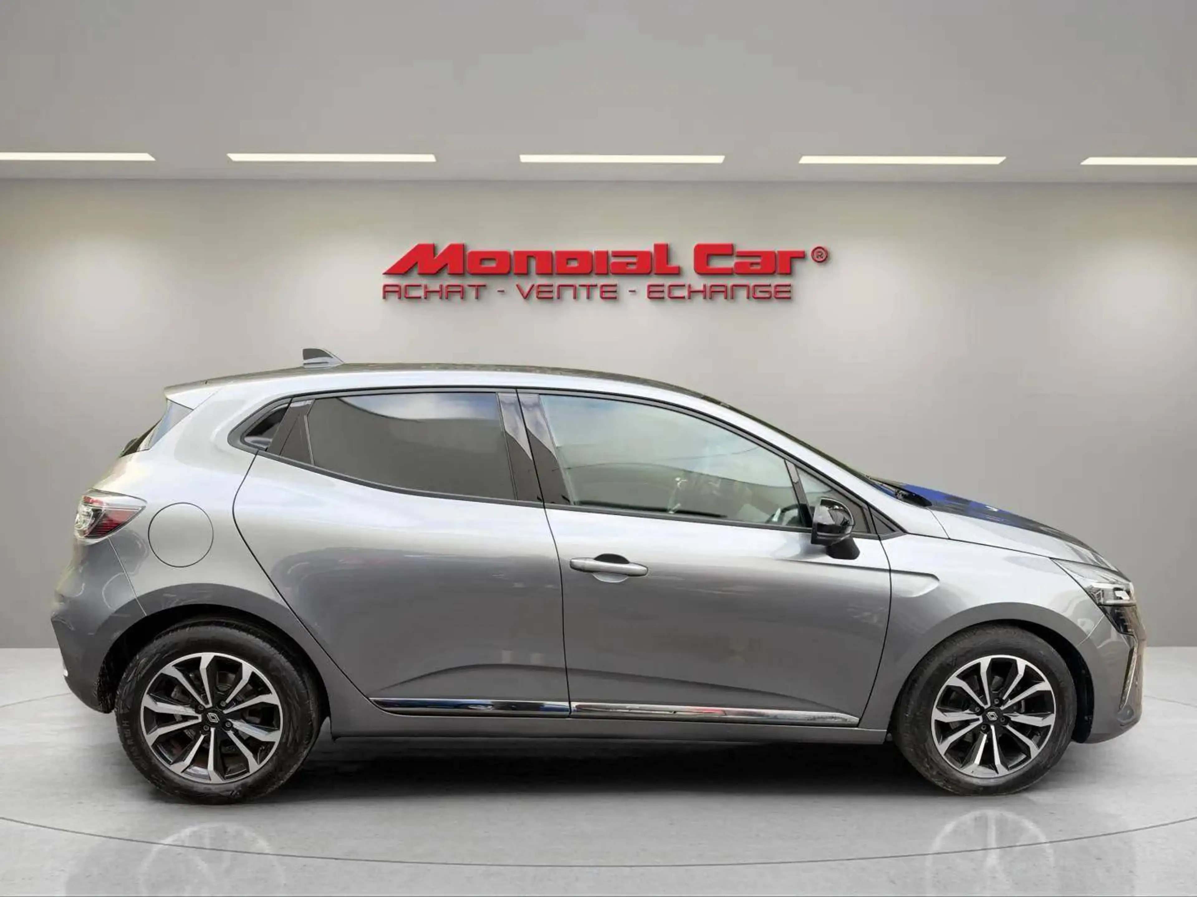 Renault Clio Clio 1.0 TCe Techno *1er prop*CarPlay*Garantie 12 mois*Prêt à immat* — photo 5