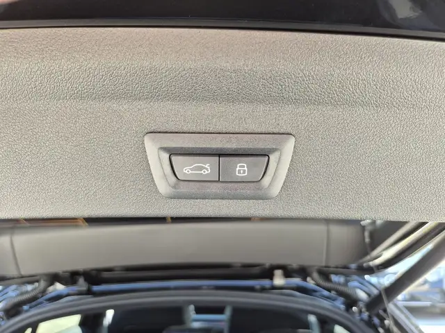 BMW 1 Series view 15