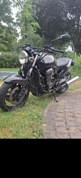 Kawasaki GPZ 1100 - foto 2