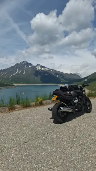 Kawasaki GPZ 1100 - foto 5