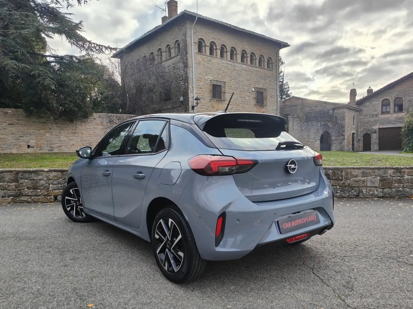 Opel Corsa 1.2T XHL S/S GS 100 Gris - 2