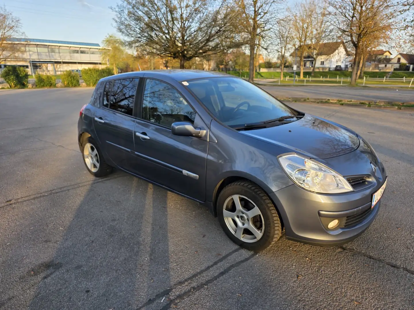 Renault Clio Vermittlungsverkauf - 1