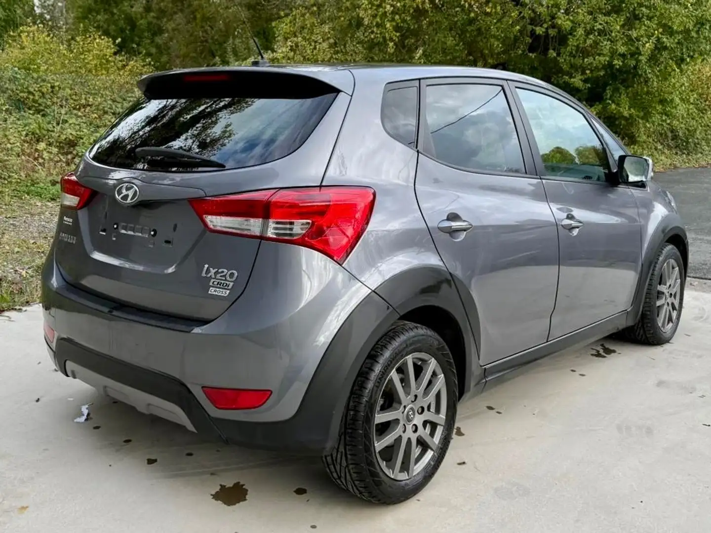 Hyundai iX20 iX20 1.6 CRDi Cross Gris - 2