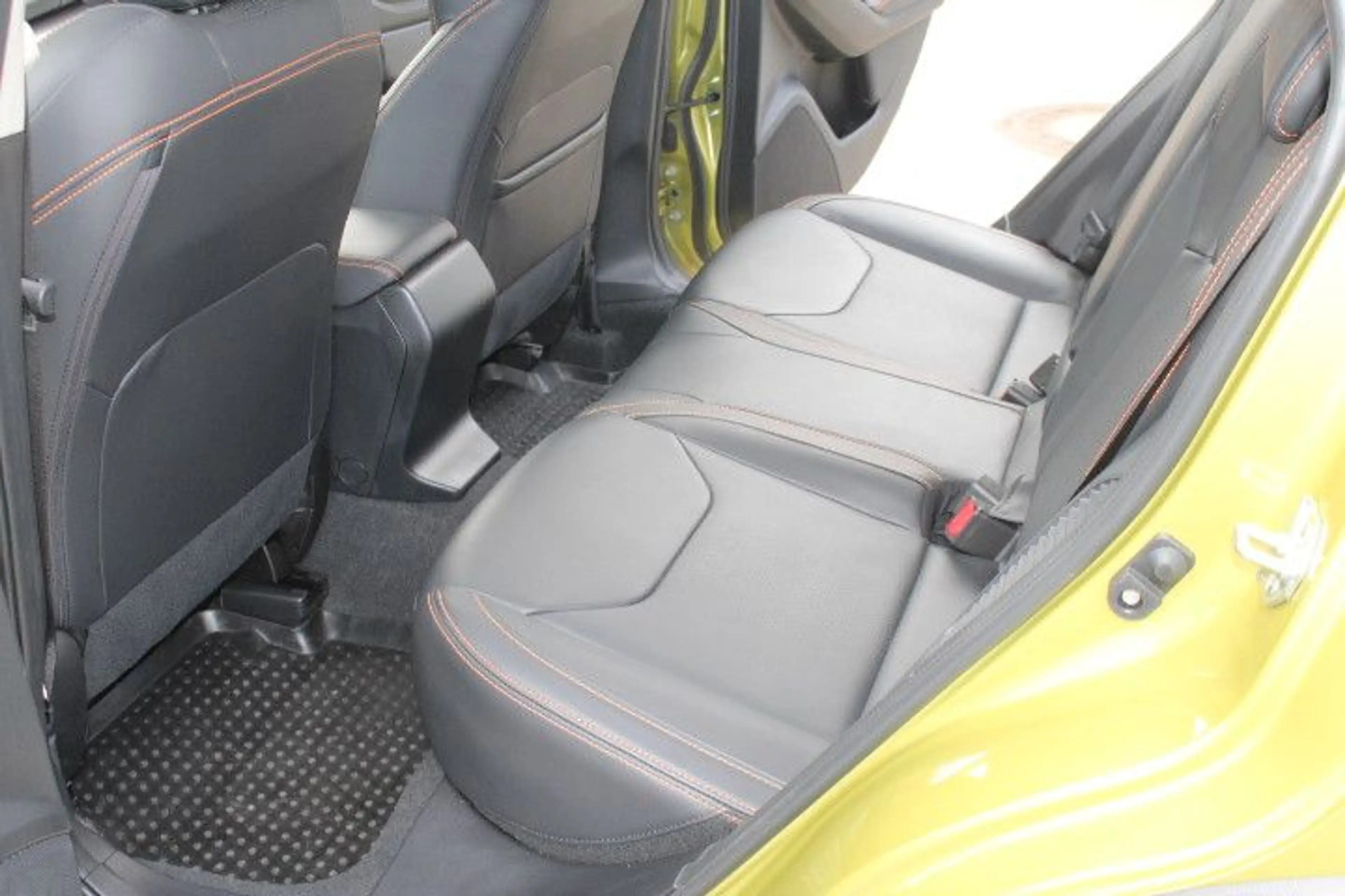 Subaru XV Platinum erst 13000 KM — photo 7