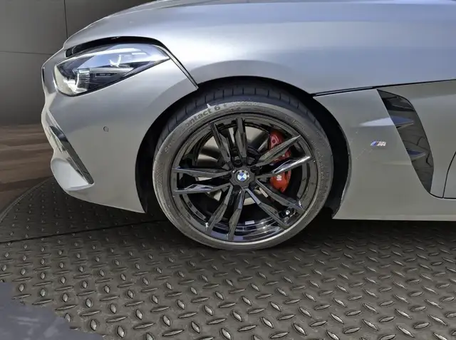 BMW Z4 view 4