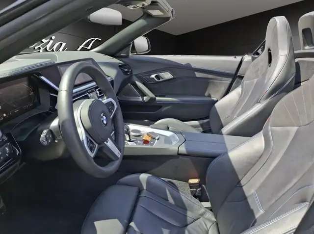 BMW Z4 view 5