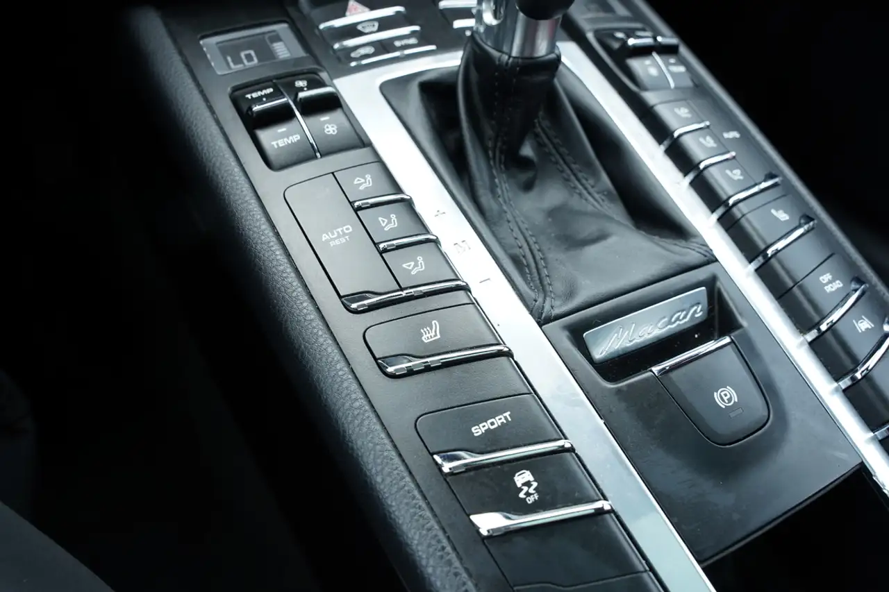 Porsche Macan снимка Porsche Macan