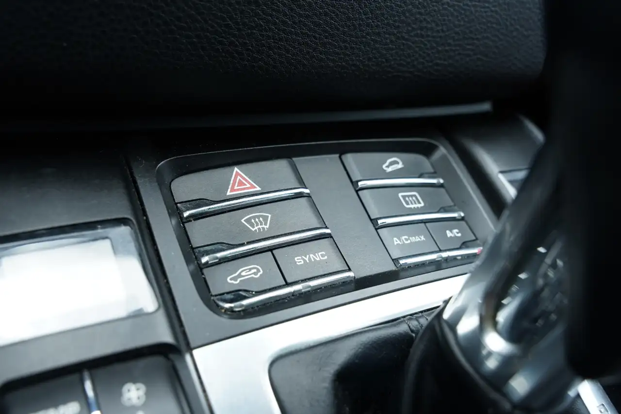 Porsche Macan снимка Porsche Macan