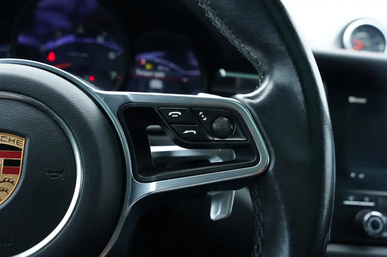 Porsche Macan снимка Porsche Macan