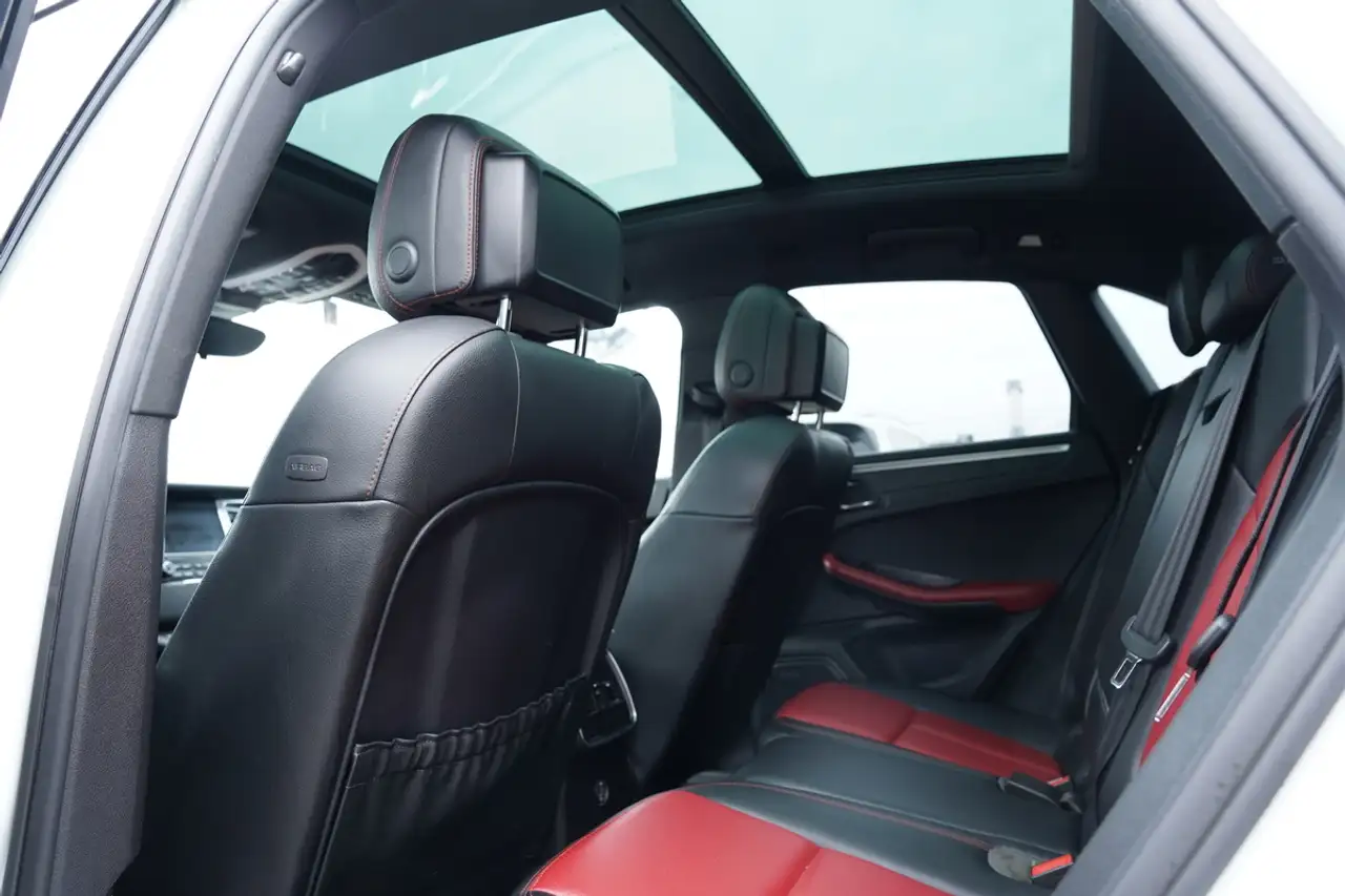 Porsche Macan снимка Porsche Macan