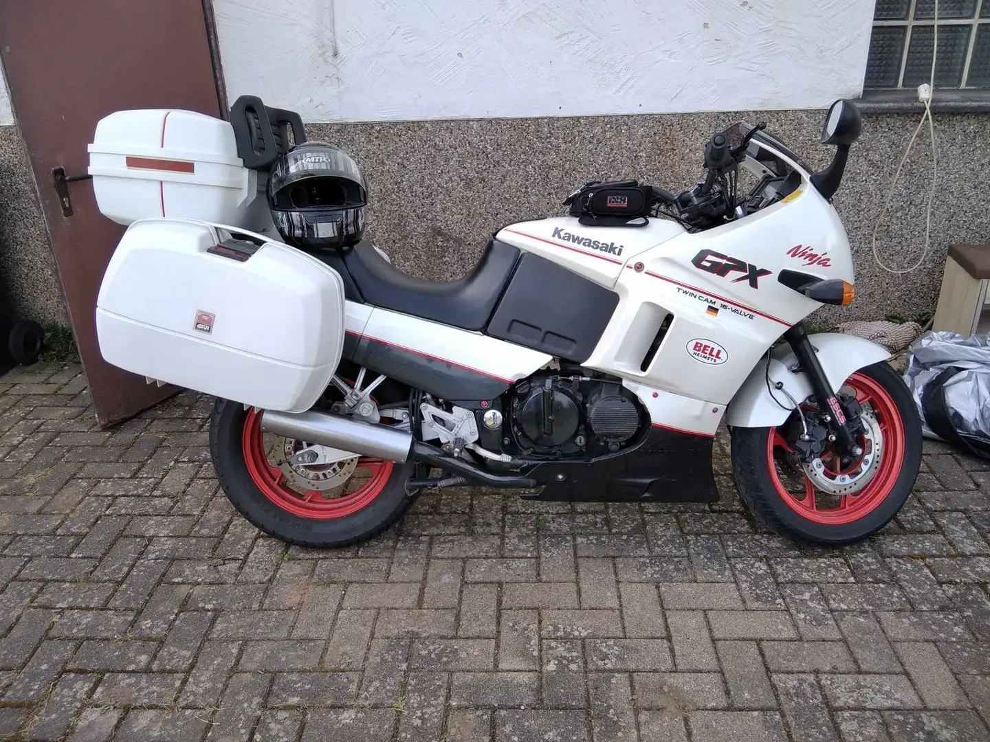 Kawasaki GPX 600 R Sporttourer Oldtimer Bj 88 Wit - 1