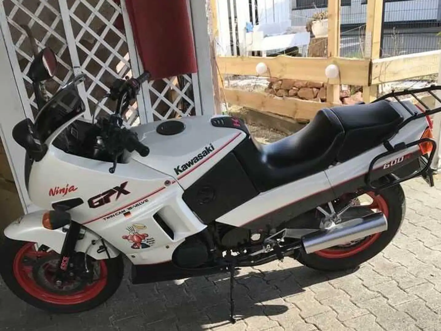 Kawasaki GPX 600 R Sporttourer Oldtimer Bj 88 Wit - 2