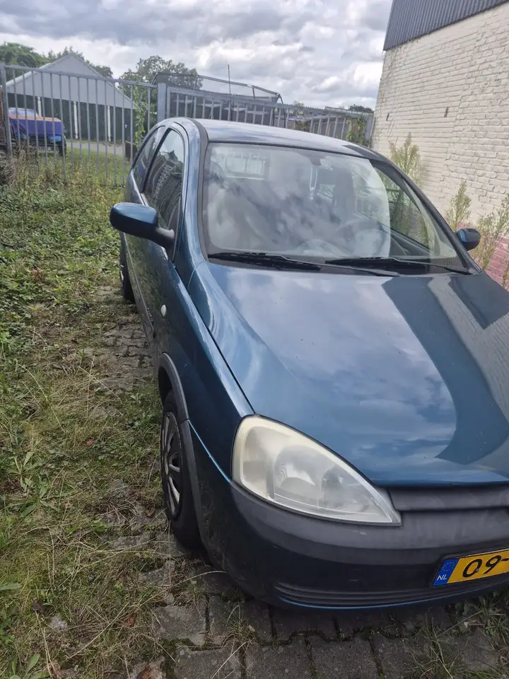 Opel Corsa 1.2-16V Comfort, foto 2