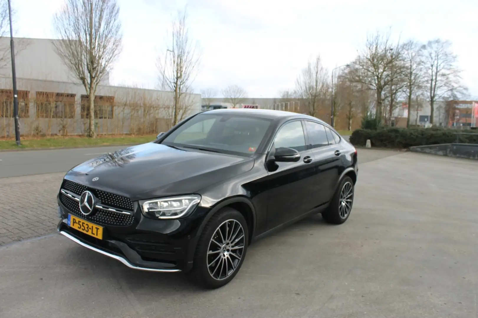 Mercedes-Benz GLC 400 Coupé 400d 4MATIC AMG Zwart - 1