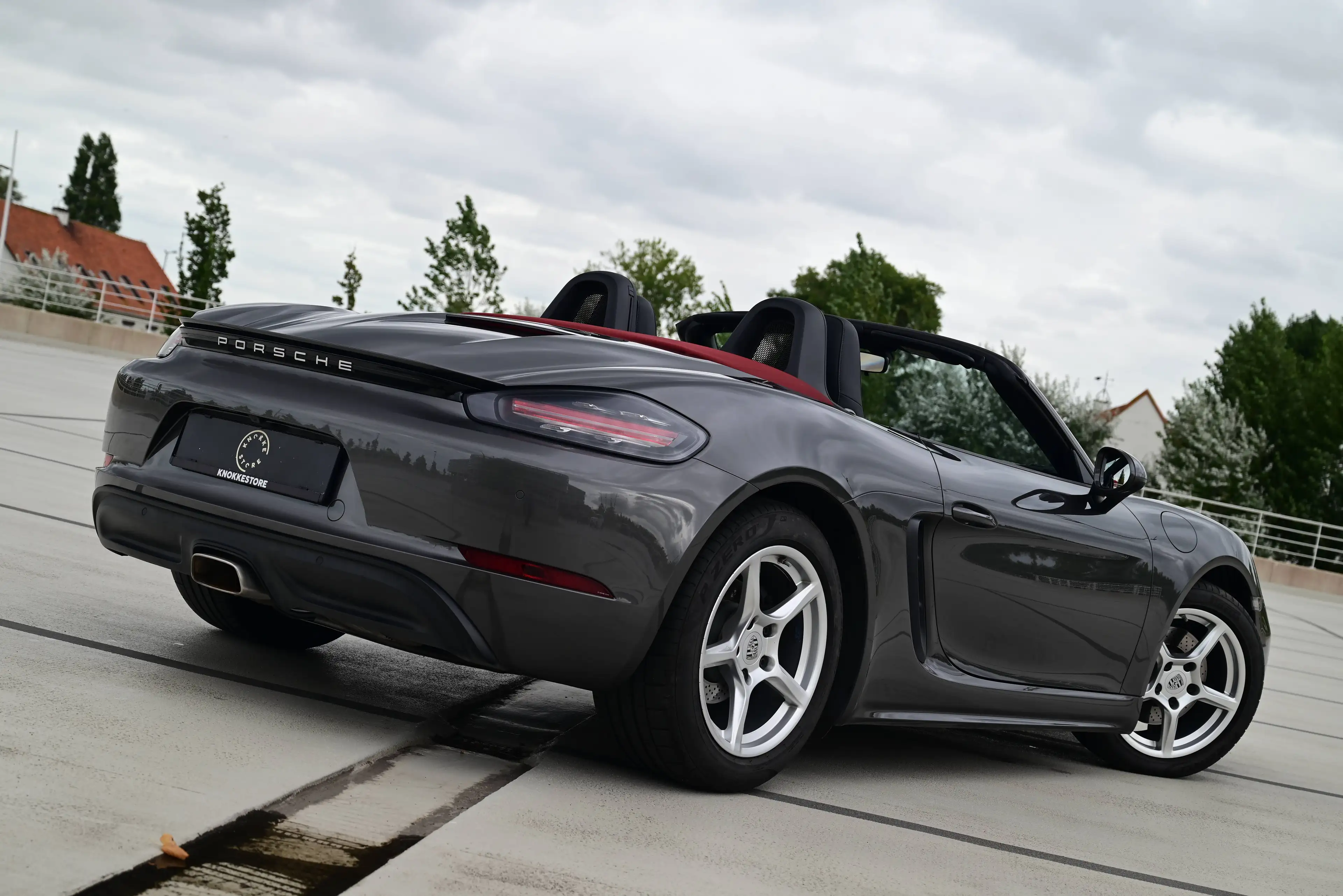 Porsche 718 BOXSTER / PDK / LEATHER / NAVI / XENON / ALARM / 1ST OWNER / TOP CONDITION / 1ST PAINT — photo 2